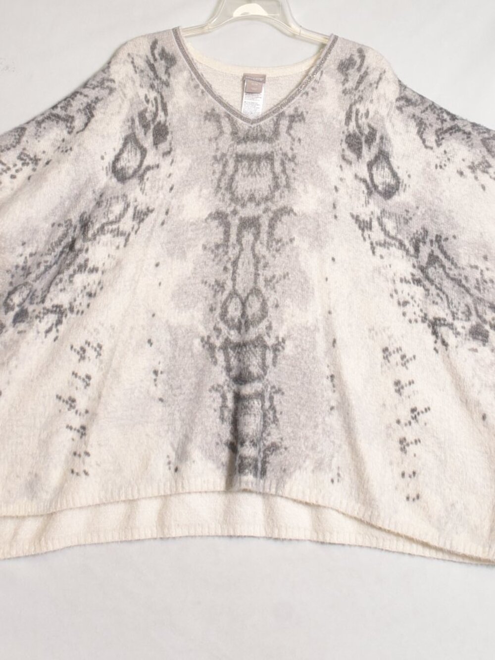 Chico's V-Neck Cape Cream Shawl Animal Print Size S/M